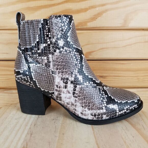 NWOT Blondo Waterproof Leather Booties Ankle Boots Snakeskin Pattern sz 6.5-7 - Picture 7 of 12